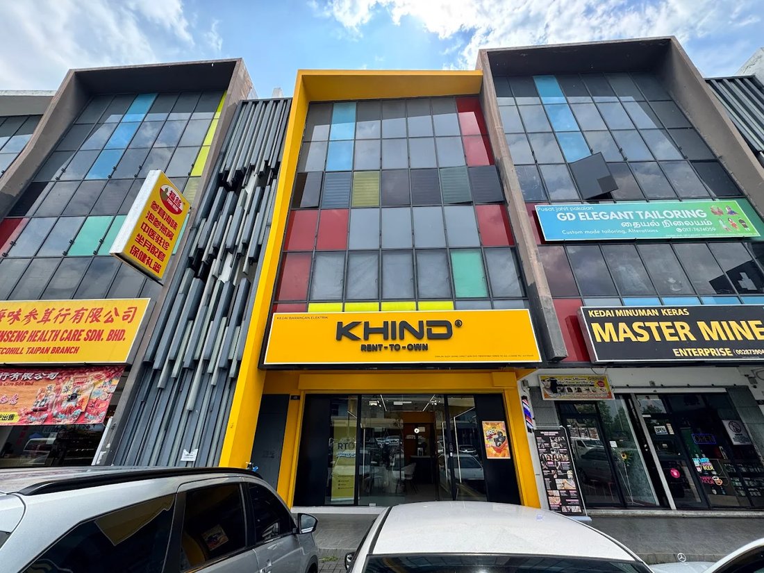 Bahagian hadapan kedai Khind Rent-To-Own di Setia EcoHill